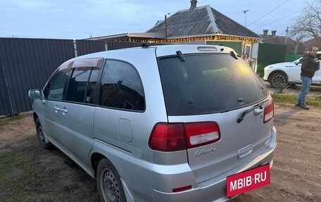 Nissan Liberty, 2001 год, 500 000 рублей, 2 фотография