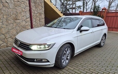 Volkswagen Passat B8 рестайлинг, 2015 год, 1 850 000 рублей, 4 фотография