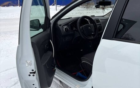 Renault Sandero II рестайлинг, 2016 год, 710 000 рублей, 9 фотография