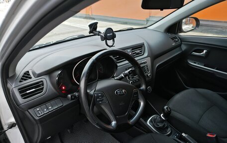 KIA Rio III рестайлинг, 2016 год, 870 000 рублей, 20 фотография