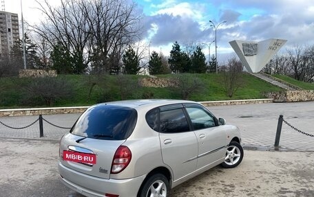 Daihatsu Sirion, 2002 год, 270 000 рублей, 11 фотография