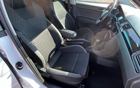 Skoda Rapid I, 2015 год, 1 299 000 рублей, 9 фотография