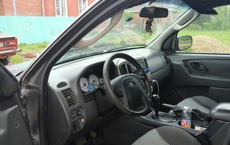 Ford Escape II, 2004 год, 3 фотография