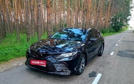 Toyota Camry, 2023 год, 4 300 000 рублей, 1 фотография