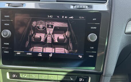 Volkswagen Golf VII, 2018 год, 2 190 000 рублей, 13 фотография