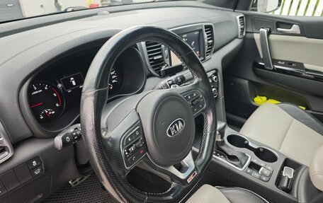 KIA Sportage IV рестайлинг, 2017 год, 2 490 000 рублей, 10 фотография