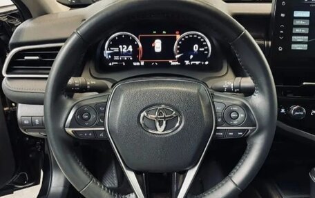 Toyota Camry, 2023 год, 4 300 000 рублей, 5 фотография