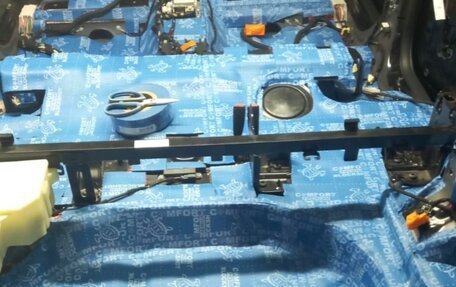 Land Rover Freelander II рестайлинг 2, 2013 год, 2 200 000 рублей, 4 фотография