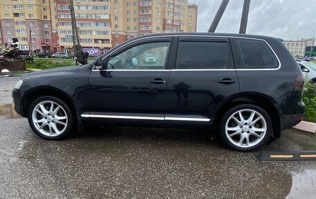 Volkswagen Touareg III, 2005 год, 770 000 рублей, 2 фотография