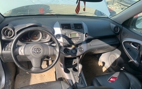 Toyota RAV4, 2007 год, 1 040 000 рублей, 8 фотография