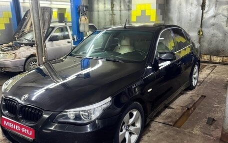BMW 5 серия, 2007 год, 950 000 рублей, 1 фотография
