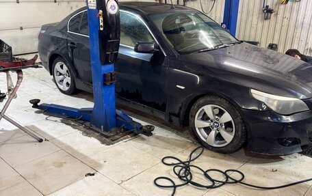 BMW 5 серия, 2007 год, 950 000 рублей, 10 фотография