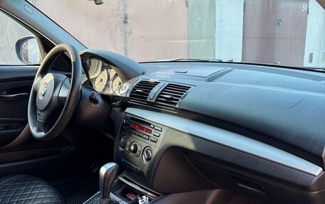 BMW 1 серия, 2011 год, 650 000 рублей, 12 фотография