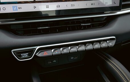 Geely Coolray I, 2025 год, 2 850 000 рублей, 15 фотография