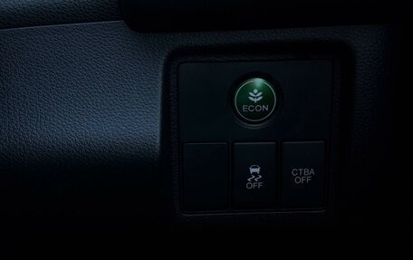 Honda Vezel, 2014 год, 1 685 000 рублей, 14 фотография