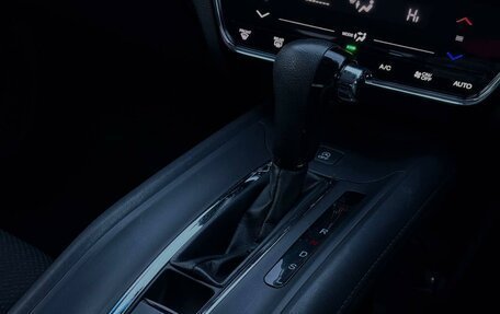 Honda Vezel, 2014 год, 1 685 000 рублей, 22 фотография