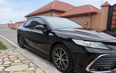 Toyota Camry, 2019 год, 2 950 000 рублей, 3 фотография