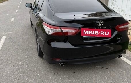 Toyota Camry, 2019 год, 2 950 000 рублей, 6 фотография