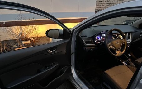 Hyundai Solaris II рестайлинг, 2019 год, 1 200 000 рублей, 13 фотография