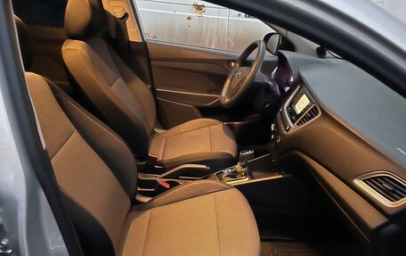 Hyundai Solaris II рестайлинг, 2019 год, 1 200 000 рублей, 16 фотография