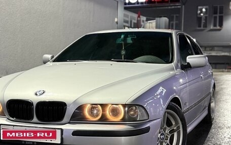 BMW 5 серия, 2002 год, 630 000 рублей, 1 фотография