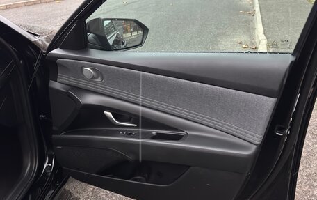 Hyundai Elantra, 2022 год, 2 199 000 рублей, 16 фотография