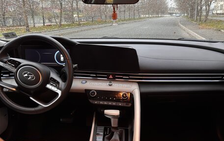 Hyundai Elantra, 2022 год, 2 199 000 рублей, 15 фотография