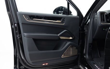 Porsche Cayenne III, 2025 год, 32 490 000 рублей, 8 фотография