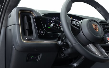 Porsche Cayenne III, 2025 год, 32 490 000 рублей, 14 фотография