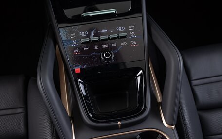 Porsche Cayenne III, 2025 год, 32 490 000 рублей, 19 фотография