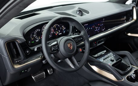 Porsche Cayenne III, 2025 год, 32 490 000 рублей, 10 фотография