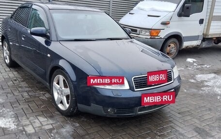 Audi A4, 2004 год, 450 000 рублей, 3 фотография