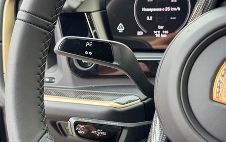 Porsche Cayenne III, 2025 год, 32 390 000 рублей, 15 фотография