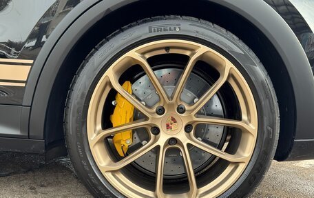 Porsche Cayenne III, 2025 год, 32 390 000 рублей, 38 фотография