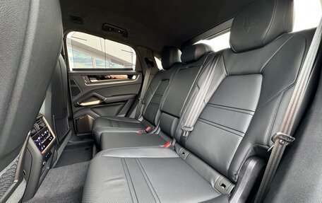 Porsche Cayenne III, 2025 год, 32 390 000 рублей, 32 фотография