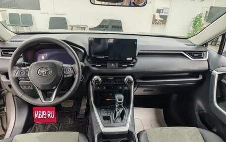 Toyota RAV4, 2025 год, 4 350 000 рублей, 13 фотография