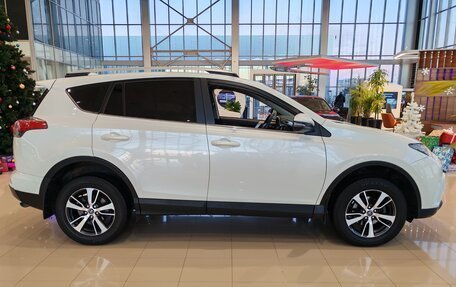 Toyota RAV4, 2016 год, 2 450 000 рублей, 4 фотография