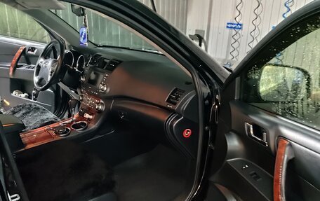 Toyota Highlander III, 2013 год, 2 600 000 рублей, 2 фотография