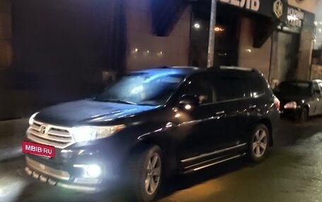 Toyota Highlander III, 2013 год, 2 600 000 рублей, 5 фотография