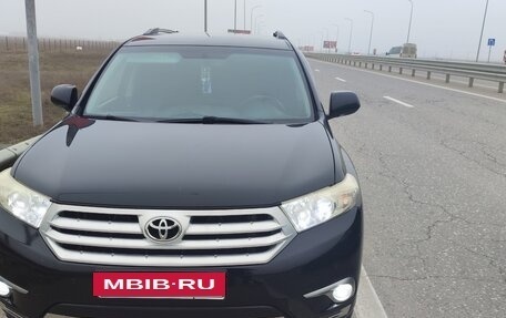 Toyota Highlander III, 2013 год, 2 600 000 рублей, 7 фотография