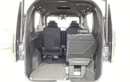 Honda Stepwgn, 2022 год, 2 490 111 рублей, 19 фотография