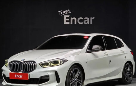 BMW 1 серия, 2021 год, 2 600 000 рублей, 1 фотография