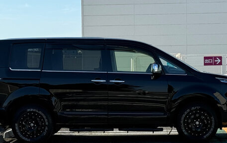 Mitsubishi Delica D:5 I, 2022 год, 3 850 000 рублей, 3 фотография