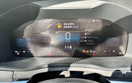 Skoda Karoq I, 2023 год, 2 560 000 рублей, 10 фотография