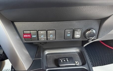 Toyota RAV4, 2018 год, 3 180 000 рублей, 22 фотография