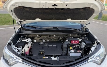 Toyota RAV4, 2018 год, 3 180 000 рублей, 28 фотография