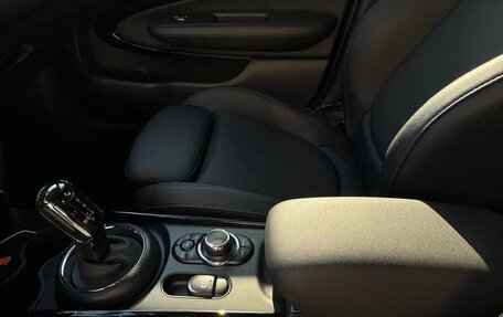 MINI Clubman, 2023 год, 2 500 000 рублей, 14 фотография