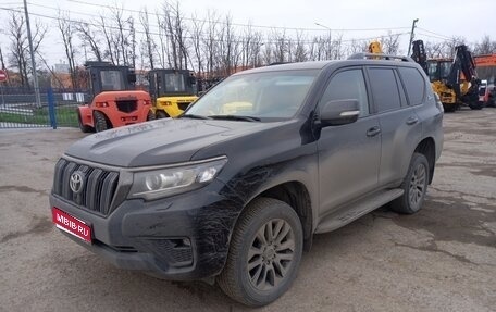 Toyota Land Cruiser Prado 150 рестайлинг 2, 2022 год, 7 900 000 рублей, 1 фотография