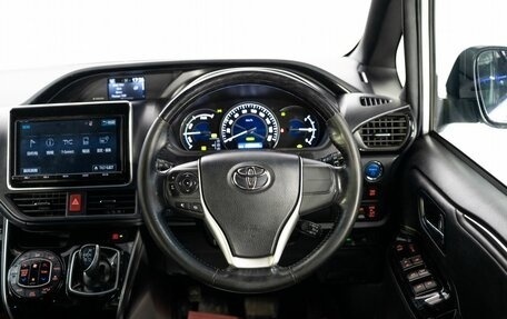 Toyota Esquire I, 2018 год, 1 950 000 рублей, 10 фотография