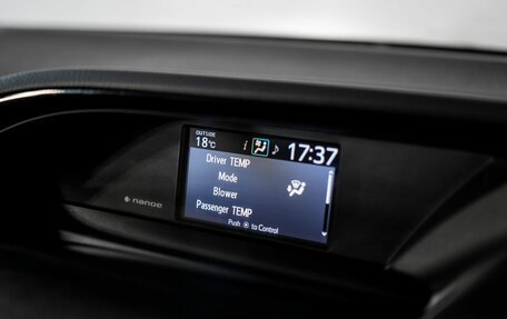 Toyota Esquire I, 2018 год, 1 950 000 рублей, 13 фотография